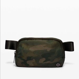 NWT Lululemon Belt Bag: Heritage Camo Jacquard Max Dark Olive Sargent Green
